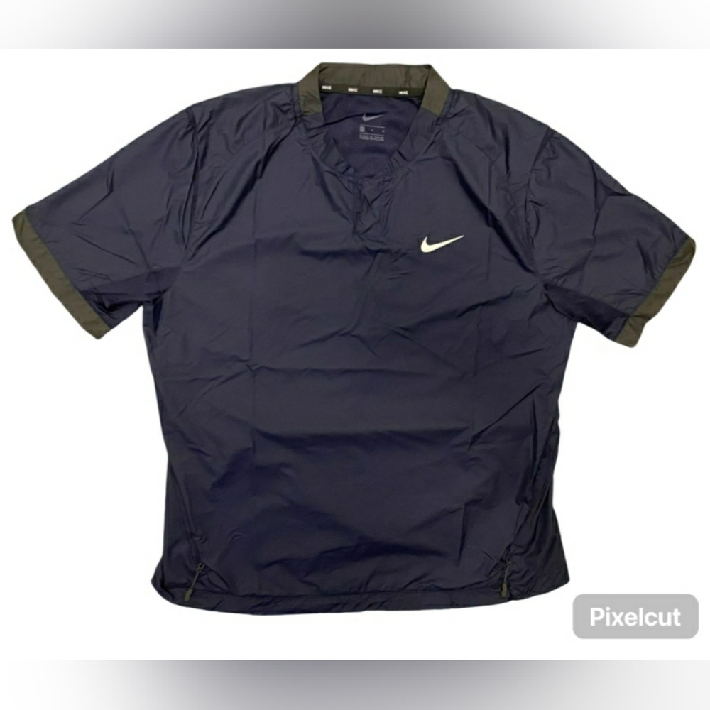Nike Vented Lightweight Softball Women’s Navy Short Sleeve Wind Shirt Size M